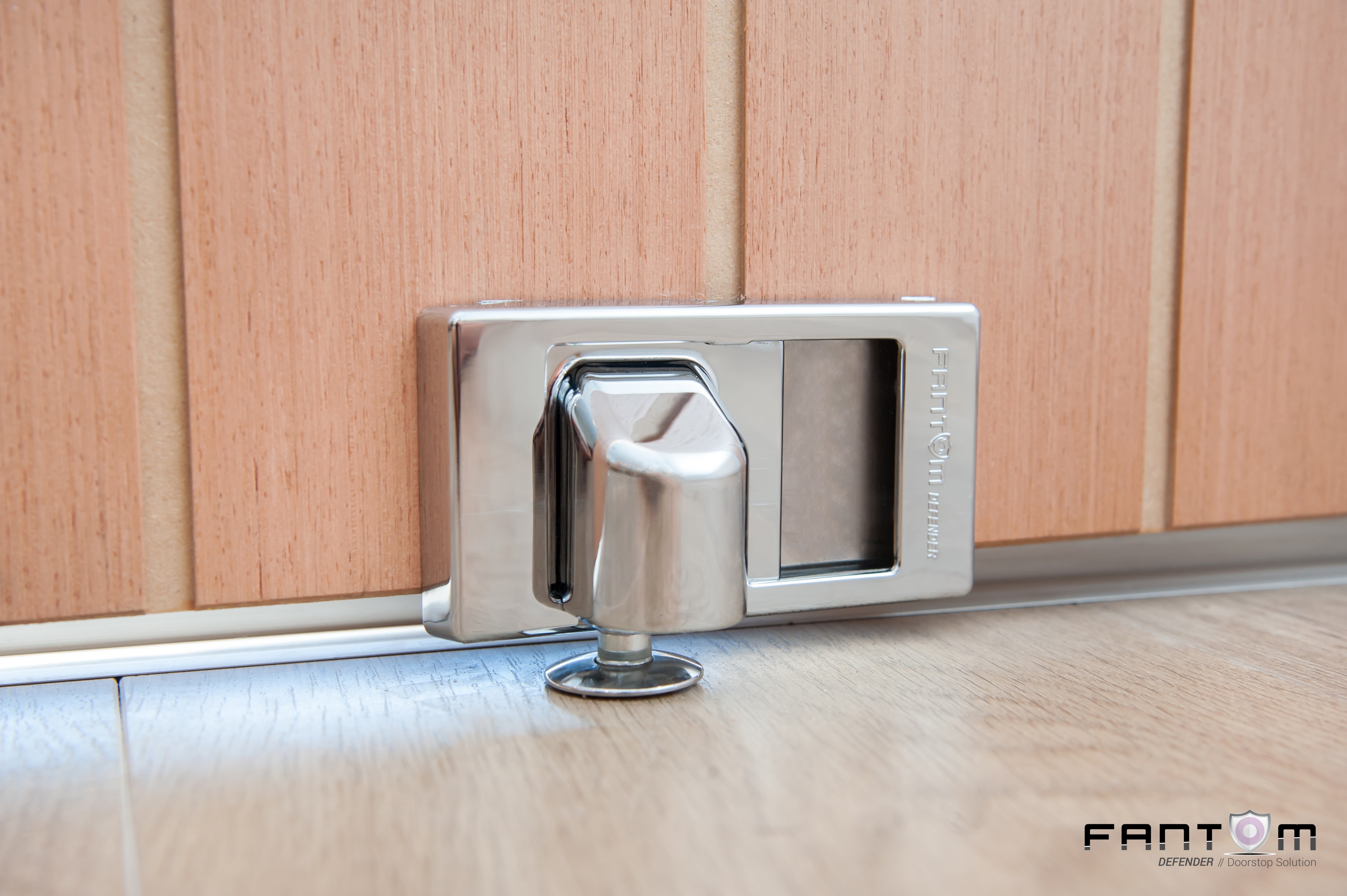Магнитный корпус. Упор магнитный "защитник" Fantom Defender fnt0012. Fantom Doorstop. Fantom Doorstop solution. Ограничитель Фантом магнитный дверной.