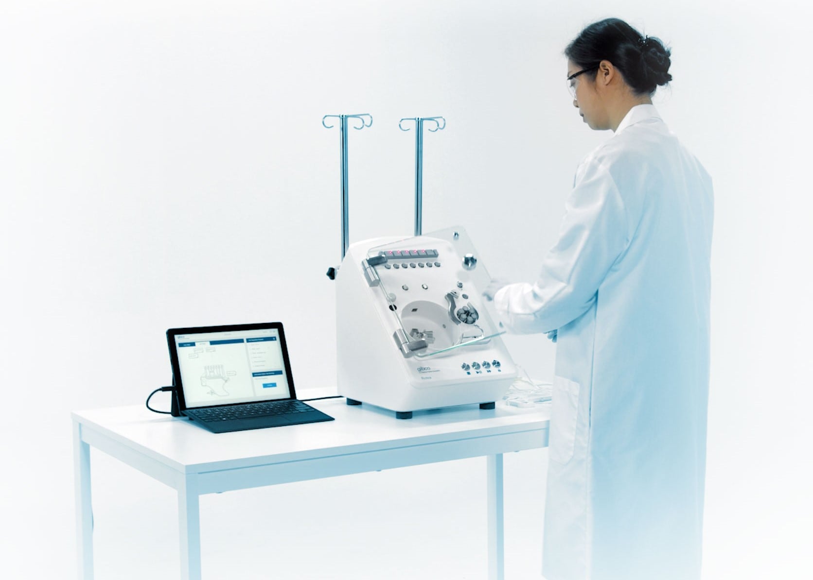 Gibco CTS Rotea Counterflow Centrifugation System - Good Design